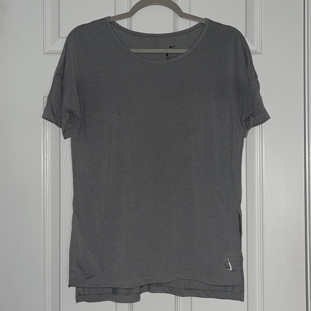 Women’s Nike Workout Top